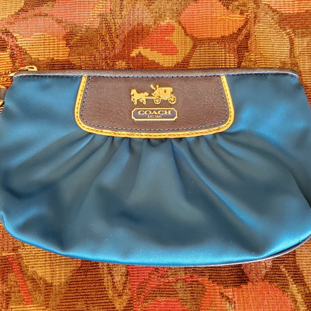 Coach Amanda Satin Wristlet 42032